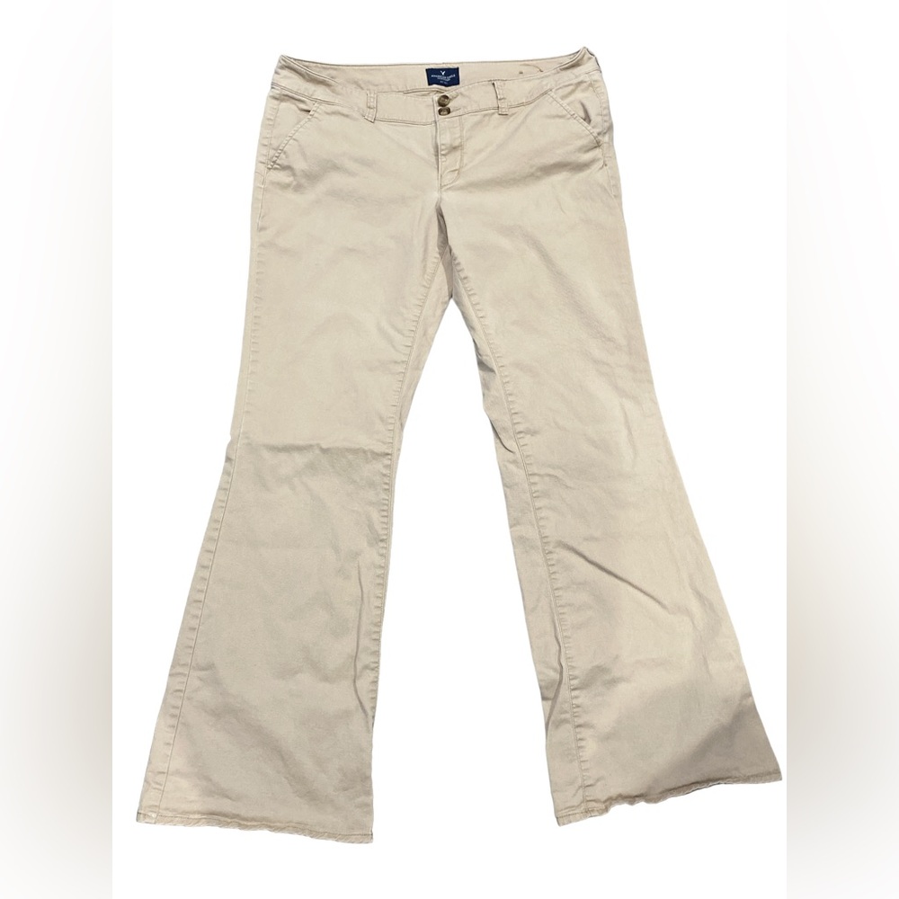 American Eagle women’s khaki pants size 14